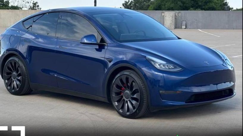 TESLA MODEL Y 2020 5YJYGDEF7LF058714 image